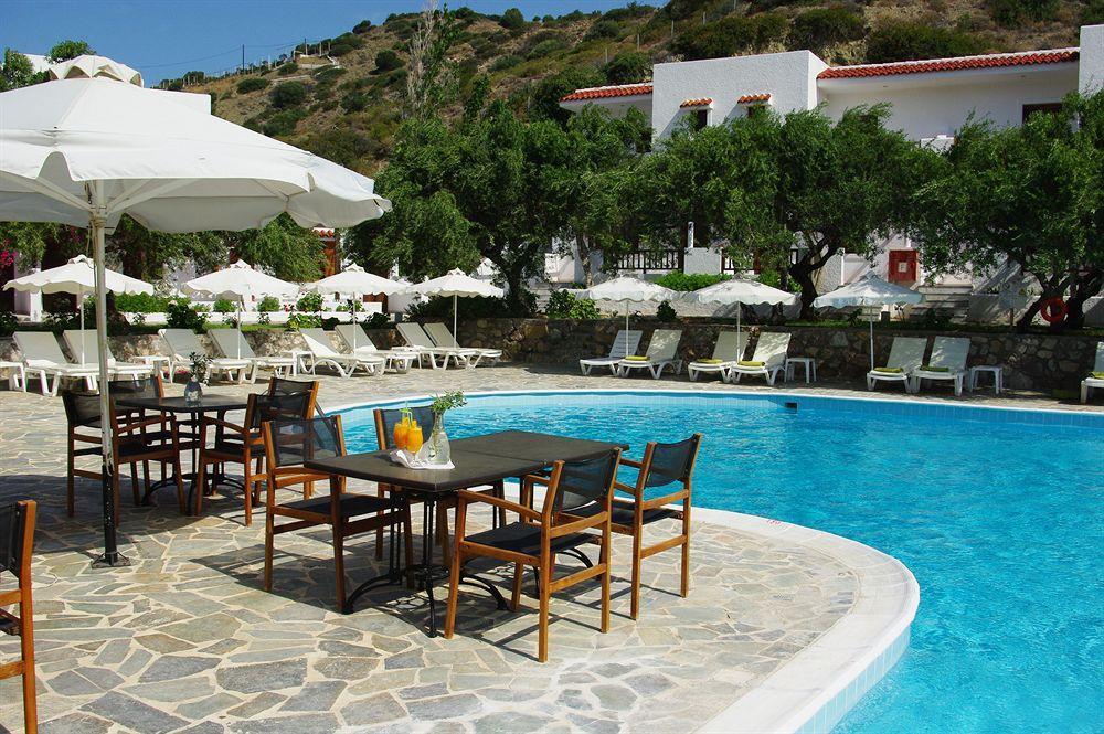 Astron Hotel Karpathos Bagian luar foto