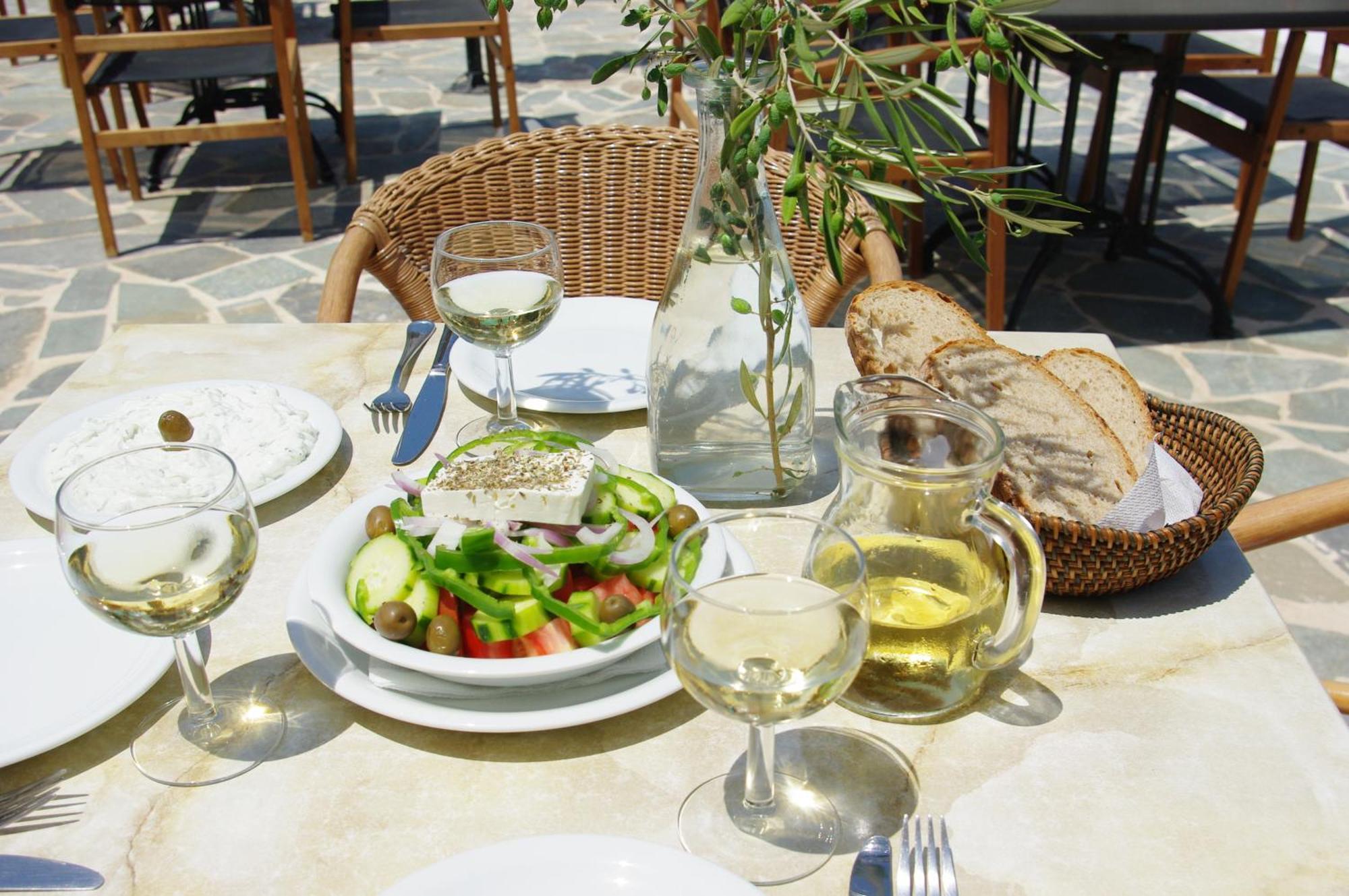 Astron Hotel Karpathos Bagian luar foto