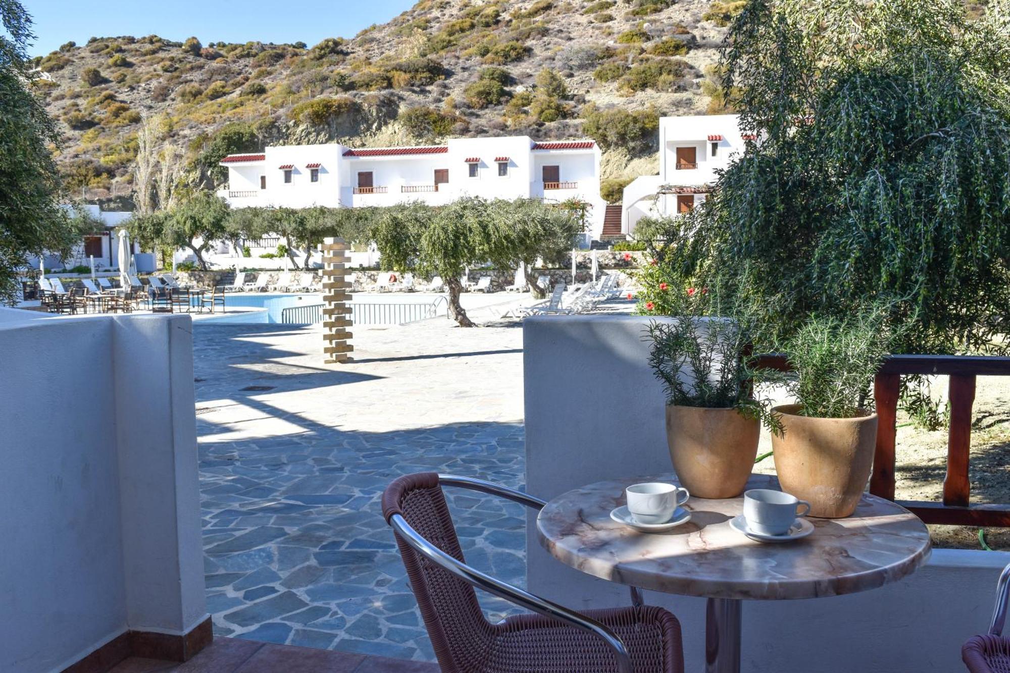 Astron Hotel Karpathos Bagian luar foto
