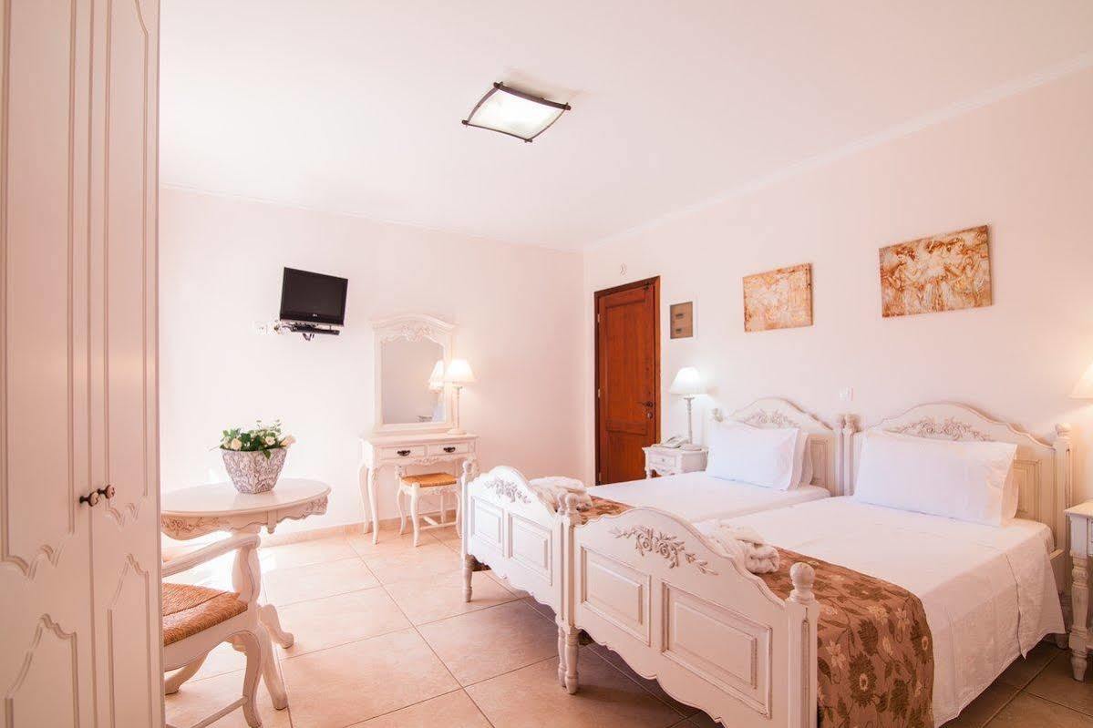 Astron Hotel Karpathos Bagian luar foto