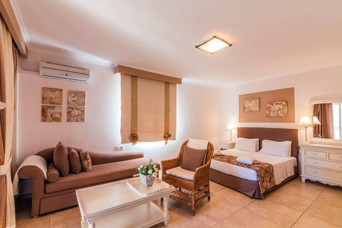 Astron Hotel Karpathos Bagian luar foto